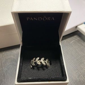 Pandora Leaf Ring